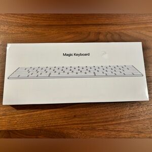 NWOT Apple Wireless Magic Keyboard - FREE SHIPPING!